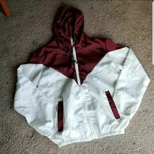 🌺SOLD🌺 Maroon & white windbreaker